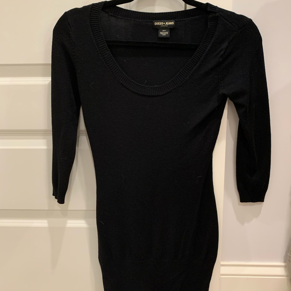 Long black Guess sweater